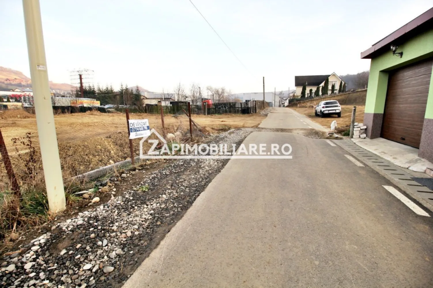 Teren pentru casă cu uilităti si asfalt 830 mp.deschidere 17 - De vănzare 3 parcele de 830 mp.teren intravilan in Corunca cu deschidere de 17 m la drum asfaltat
zona Rezidentială cu utilitati langă teren
Contact 0774048706 Bogdan
Terenul de 830 mp.se vinde la prețul de 83.000 Euro negociabil Comisionul este ZERO!
Contact 0774048706 Bogdan
Dacă vă place această ofertă - sau pentru alte informații sunați la numărul de contact din anunț! 0774048706 Bogdan
Compania Zap Imobiliare vă pune la dispoziție toate informațiile, actele și documentele necesare alături de asistență și consiliere permanentă până la finalizarea achiziției imobiliare.