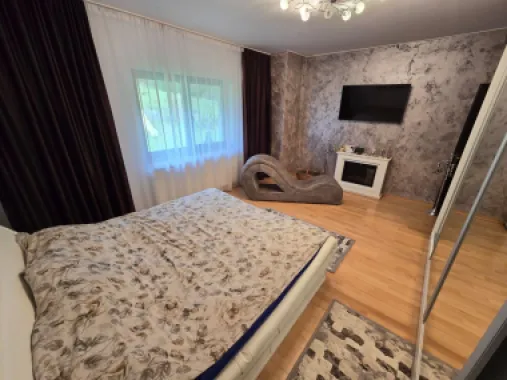 Casa 6 camere,300 mp,2500mp teren, Valea Iubirii,0% comision