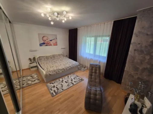 Casa 6 camere,300 mp,2500mp teren, Valea Iubirii,0% comision