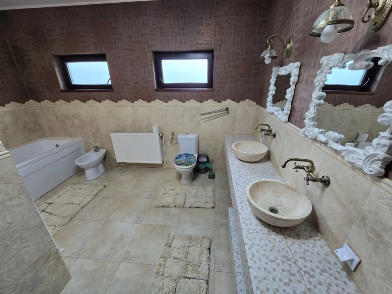 Casa 6 camere,300 mp,2500mp teren, Valea Iubirii,0% comision