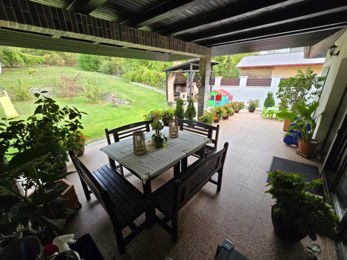 Casa 6 camere,300 mp,2500mp teren, Valea Iubirii,0% comision