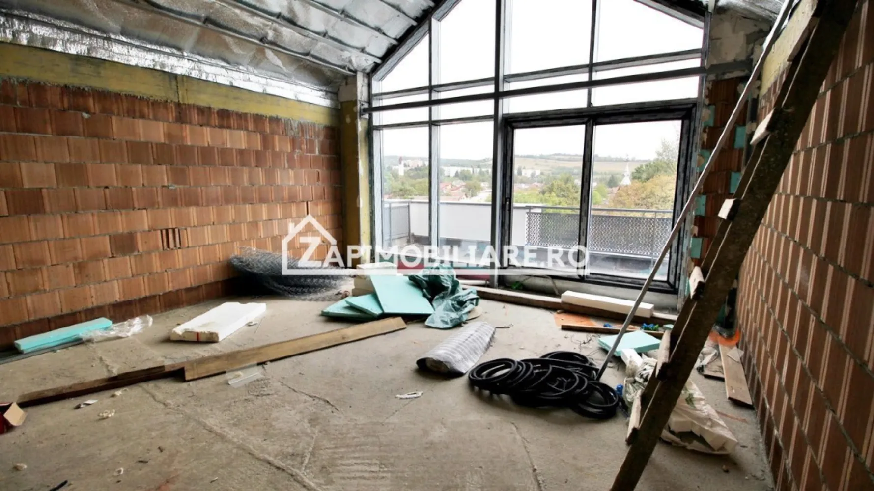 Spatiu comercial si birouri 70-300mp la parter ,zona Gh.Doja - De închiriat spațiu comercial la parter 70 mp + birouri cu suprafata de 50 si 300 mo, situate la etajul 1 si et.2 cu parcare, în zona Gh.Doja ideal pentru sedii firme, punct de lucru, birouri,cabinet medical, salon,
Spațiile de la etaj se închiriază la prețul de 15 euro mp negociabil
Spatiul de la parter se inchiriază la pretul de 20 euro mp
Comisionul perceput este de 50% din valoarea primei chirii.Și se percepe o singură dată!
Acest anunț nu corespunde cerințelor tale? Sună la numărul afișat în anunț și unul dintre agenții noștri te va ajuta cu alte oferte personalizate în funcție de cerințele tale.