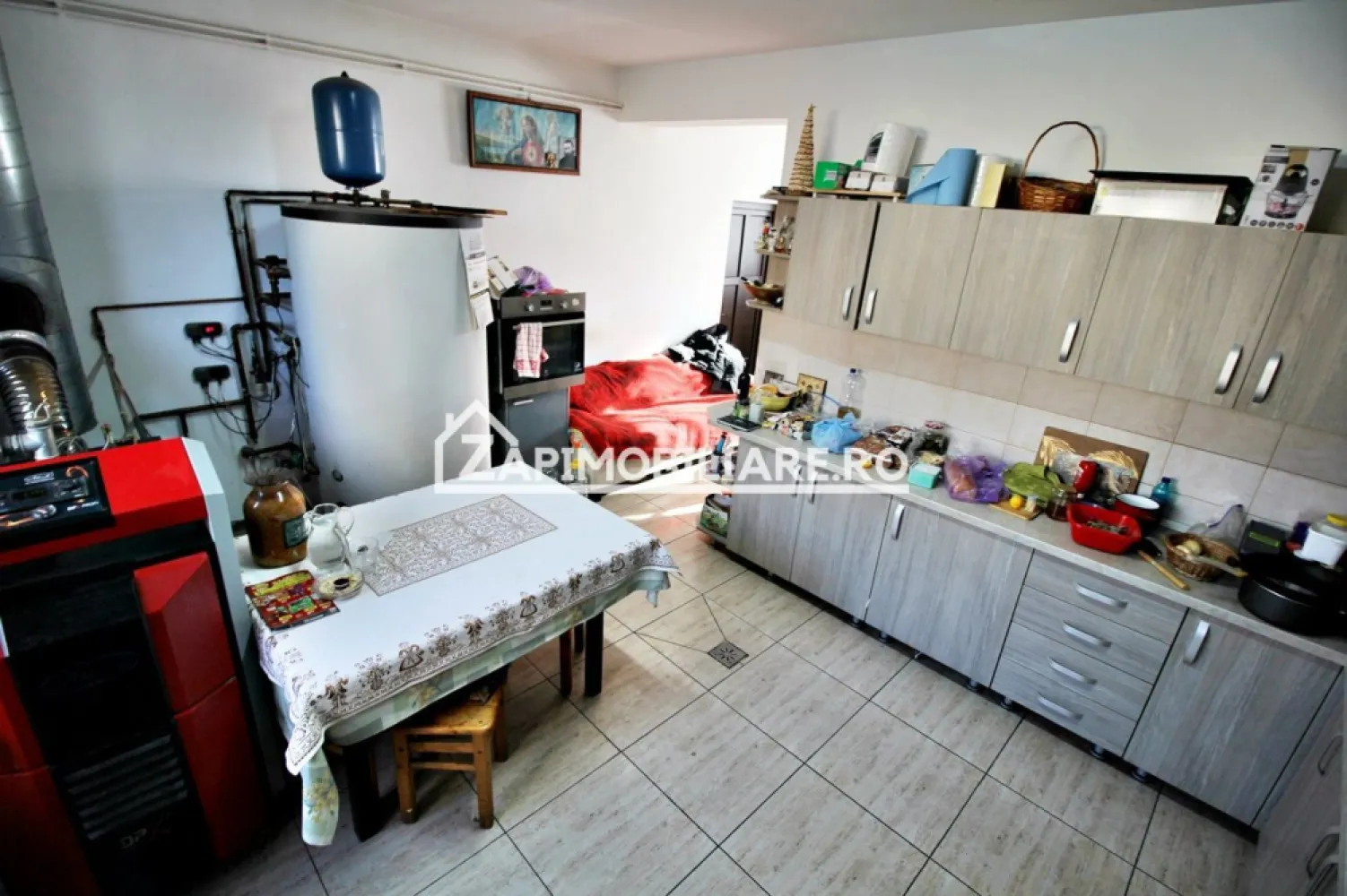 Casa 8 camere,4 bai,482mp,1.100mp teren,2 garaje,0% comision