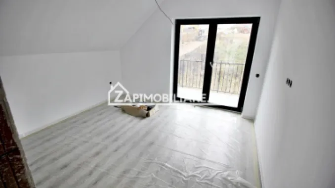 Casa 4 camere la cheie,2bai,120 mp,501 mp teren,zona Corunca