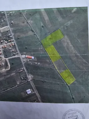 Teren intravilan 18.600 mp.cu deschidere de 250 m la drum