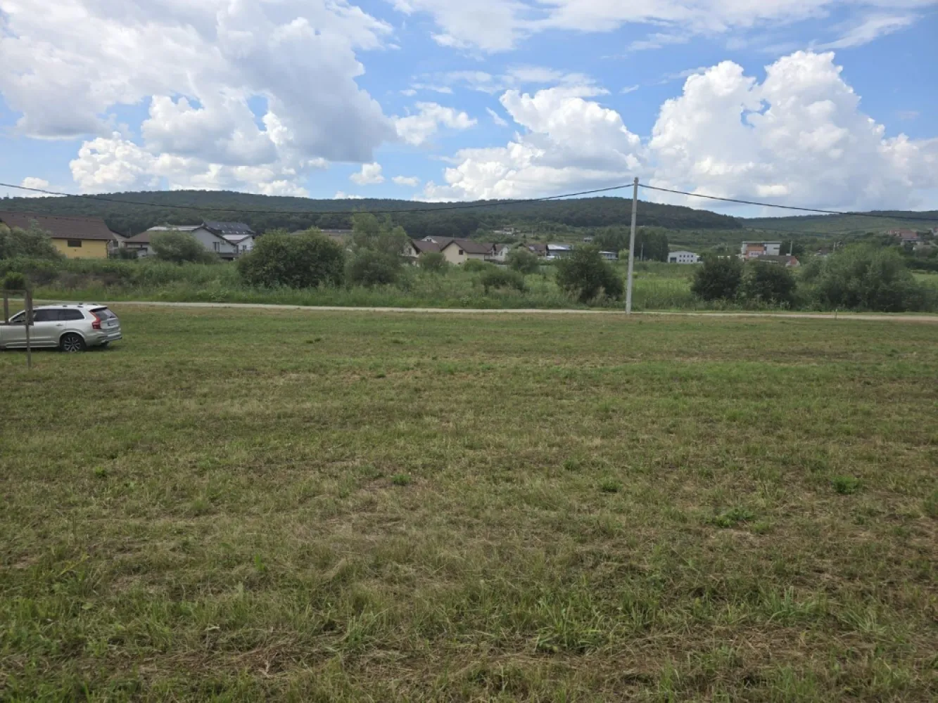 Teren intravilan 18.600 mp.cu deschidere de 250 m la drum
