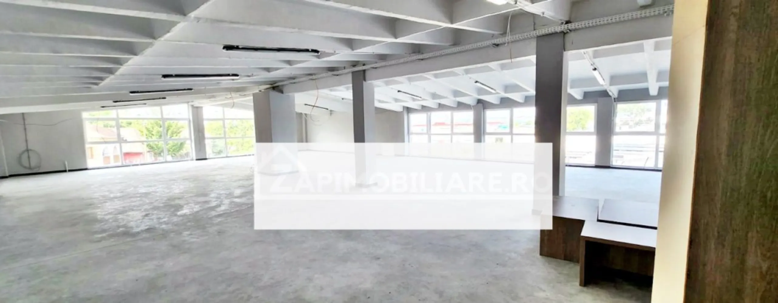 De închiriat spatiu pentru sală de fitness - De închiriat spatiu pentru sala de fitness în cartierul Mureșeni, suprafață utilă de 400 .mp, oferit de Zap Imobiliare,
Detalii:
- 2 vestiare cu dușuri, 1 saună, ,
- incalzire, geamuri termopan
- locuri de parcare,

Proprietatea se află într-o zonă cu un confort deosebit, datorită amplasării în imediata apropiere a tot ceea ce înseamnă viață modernă, și anume: mijloace de transport în comun, magazine, unități de învățământ de toate gradele, piață, parc, bănci, farmacii, s.a.
Sala se închiriază mobilată și utilată la prețul de 6 euro / mp + TVA.
-----------------------------------------------------------------------------------------------------------------------------------------
Comisionul perceput este de 50% din valoarea primei chirii.Și se percepe o singură dată!
Acest anunț nu corespunde cerințelor tale? Sună la numărul afișat în anunț și unul dintre agenții noștri te va ajuta cu alte oferte personalizate în funcție de cerințele tale.