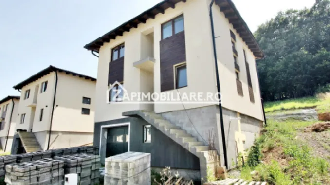 Casa D-P-E 240 mp, teren 800 mp,comosion ZERO!