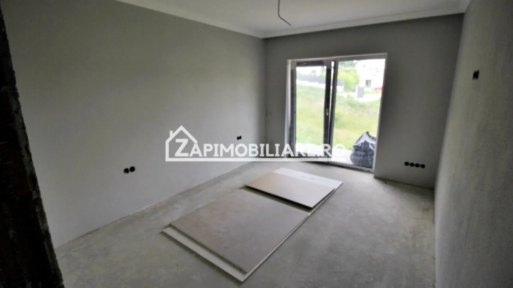 Casa D-P-E,5 camere, 3 băi,213mp, 325mp teren 0% comision
