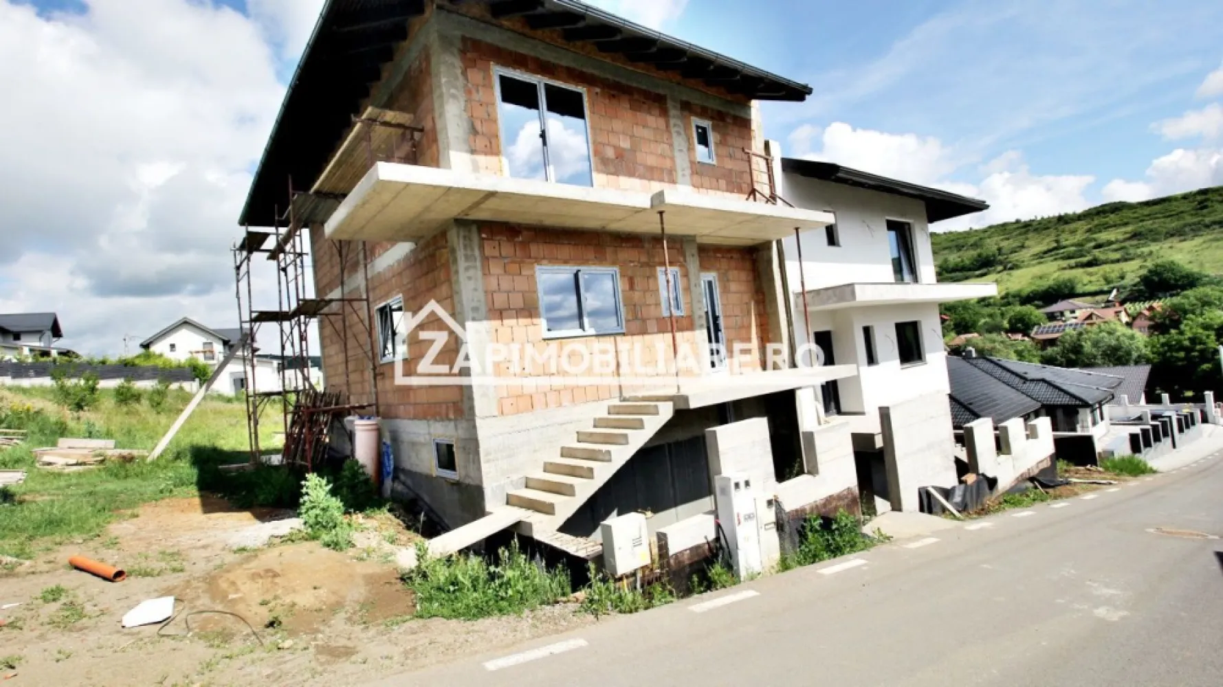 Casa D-P-E,5 camere, 3 băi,213mp, 325mp teren 0% comision