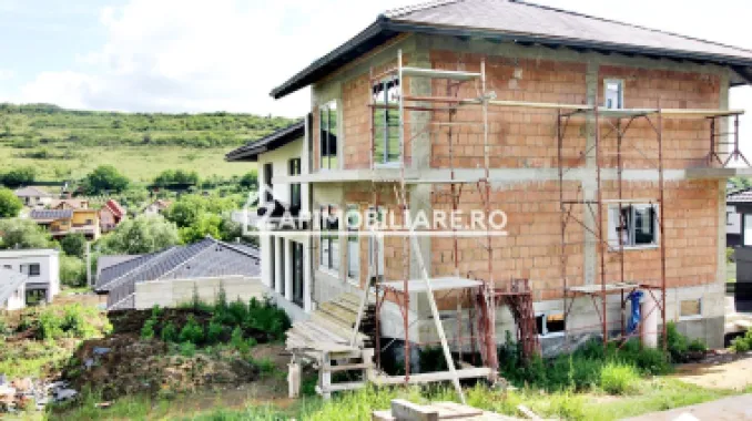 Casa D-P-E,5 camere, 3 băi,213mp, 325mp teren 0% comision