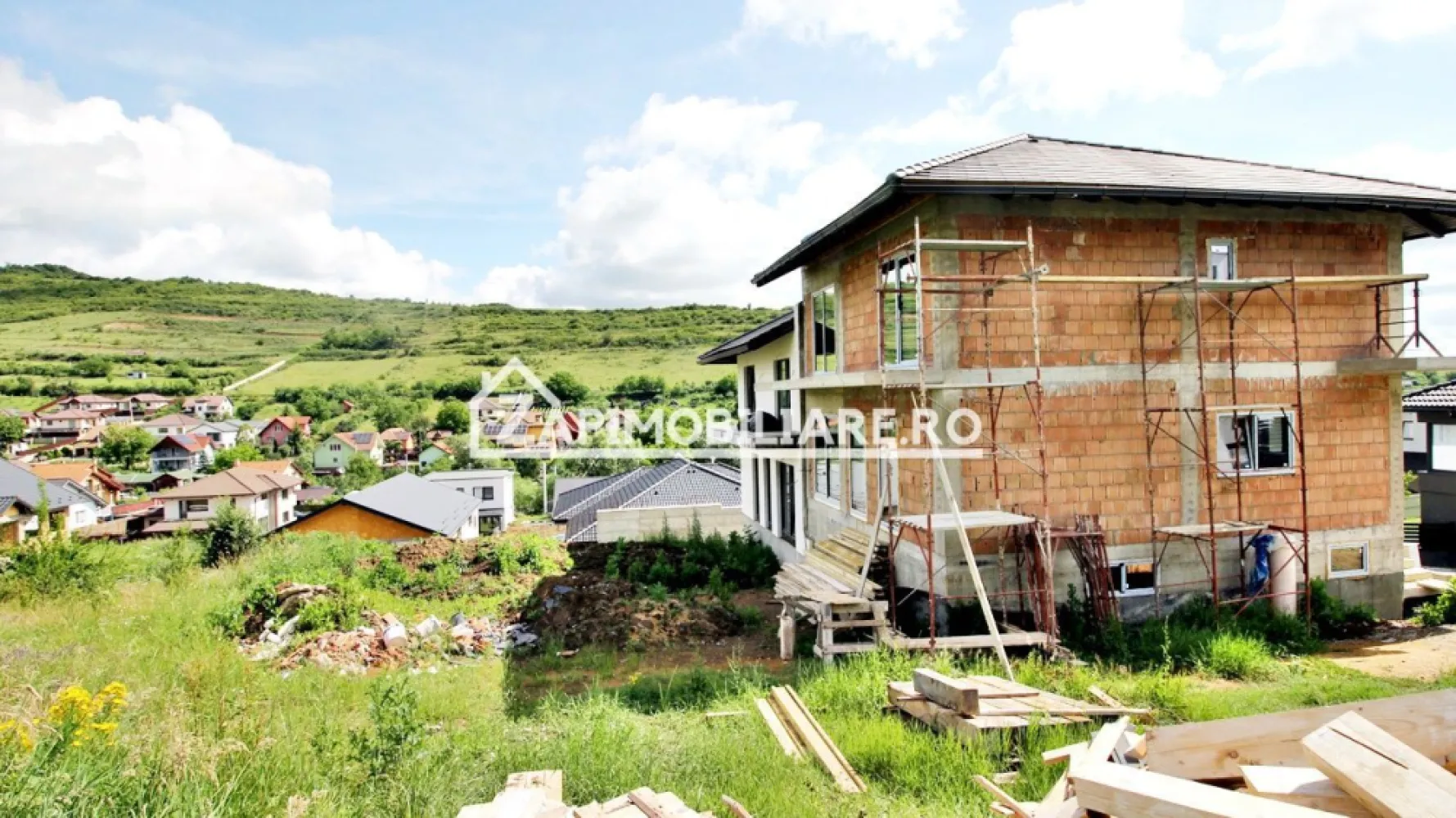 Casa D-P-E,5 camere, 3 băi,213mp, 325mp teren 0% comision