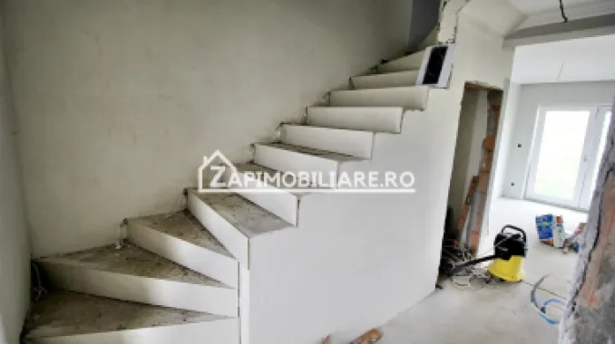 Casa D-P-E,5 camere, 3 băi,213mp, 325mp teren 0% comision