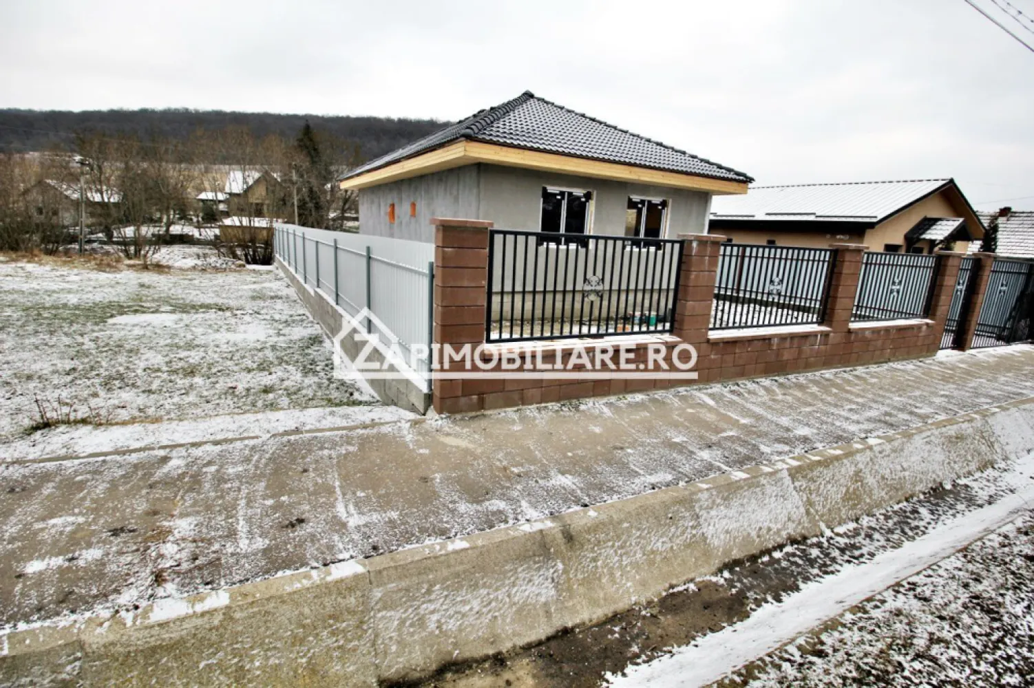 Casa 3 camere, 85mp, 430mp teren, garg,pavaj,0% comision