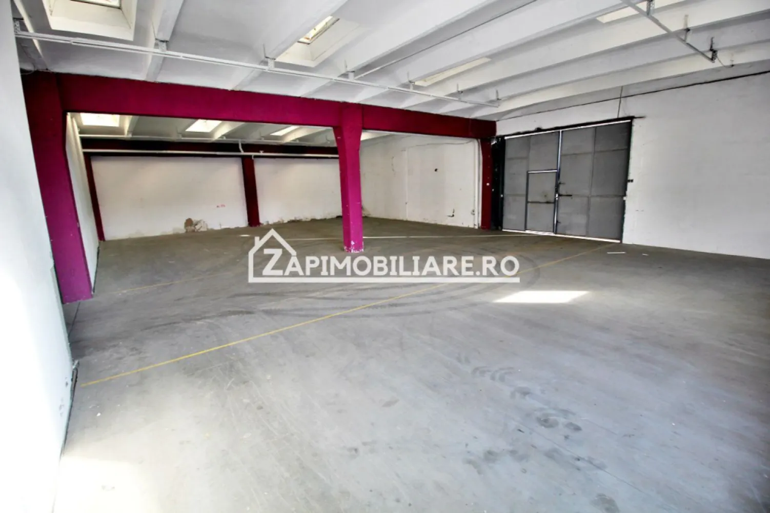 Hale la parter cu supafete utile de 580mp,250mp,330mp3,5euro - De închiriat 1 hala la parter cu suprafete utile de 580mp,250mp,350 mp prețul de 
3,5 euro mp + tva situat la parter într-o clădire în zona Tudor. cu acces TIR.
Contact 0774048706 Bogdan
-----------------------------------------------------------------------------------------------------------------------------------------
Comisionul perceput este de 50% din valoarea primei chirii.Și se percepe o singură dată!
Acest anunț nu corespunde cerințelor tale? Sună la numărul afișat în anunț și unul dintre agenții noștri te va ajuta cu alte oferte personalizate în funcție de cerințele tale.