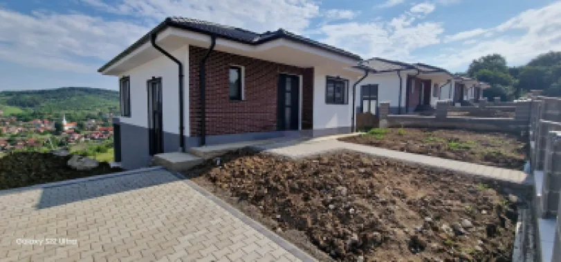 Casa 4 camere,120mp,504mp și 900 mp teren, 0%comision