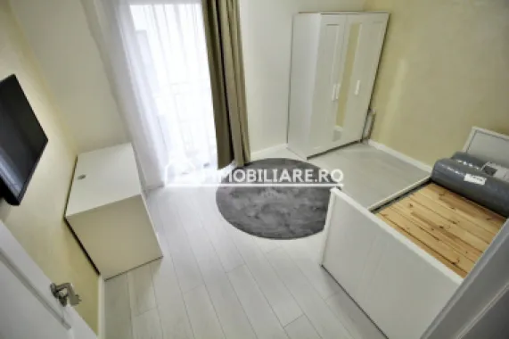 Apartament 3 camere, la cheie mobilat ,2 balcoane,2 parcări