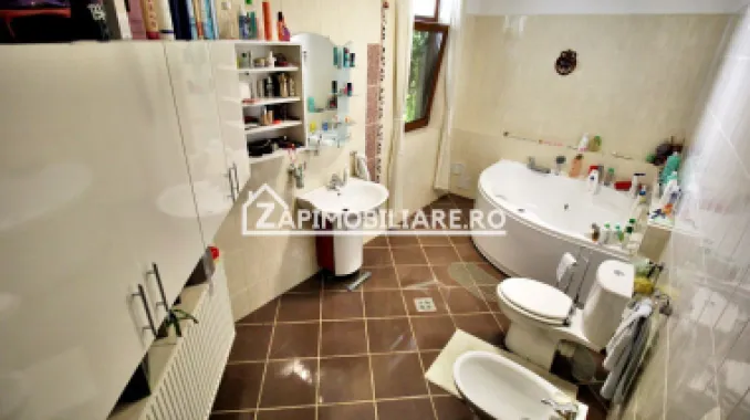 Casa 3 camere 174mp,1.522 mp.teren,garaj,livadă 0% comision