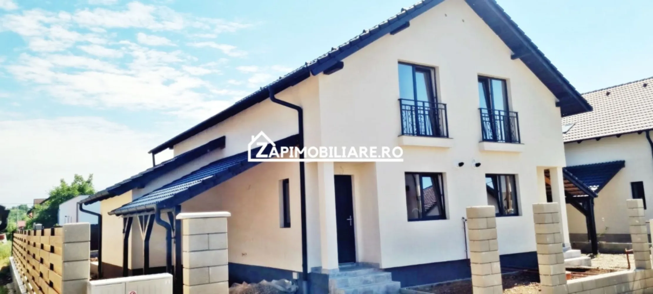 Casa 4 camere - La cheie - ultima disponibila - Mentionati ID-ul proprietatii cand apelati: CP1726425
Contact ⓪⑦②⑥ ②②③ ⑧⑧⑥ Sebastian
De vânzare casă tip duplex, 4 camere situată în Sancraiul de Mures, suprafața utilă de 100 mp amplasată pe un teren cu suprafața de 250 mp teren drept
Compartimentare:
- la parter: 1 living, 1 dormitor, 1 bucătărie, 1 baie, 1 terasa
- la etaj: 2 dormitoare, 1 baie, 1 balcon.

Detalii:
- centrală termică, calorifere, geamuri termopan, ușă PVC ( toate incluse in pret )
- fundația casei are o adâncime de 1 m, pereții sunt din cărămidă, acoperișul de țiglă, izolată cu polistiren de 10 cm.
- pod 
- anul construcției 2025

Utilitați:
- curent, apă, gaz, canalizare 

Casa se vinde semifinisată avansat cu centrala termica si calorifere incluse la prețul de 147000 euro sau 157000 euro finisata la cheie TVA inclus
Contact ⓪⑦②⑥ ②②③ ⑧⑧⑥ Sebastian