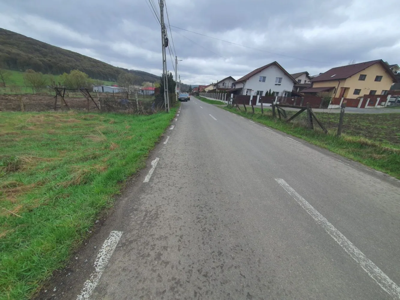 Teren intravilan in Corunca cu 1.600 mp.49.euro mp - De vănzare 1.600 mp.teren intravilan in Corunca cu deschidere de 19 m la drum asfaltat 
zona Rezidentială cu utilitati langă teren
Contact 0774048706 Bogdan
Terenul de 1.600 mp.se vinde la prețul de 78.000 Euro negociabil Comisionul este ZERO!
Contact 0774048706 Bogdan
Dacă vă place această ofertă - sau pentru alte informații sunați la numărul de contact din anunț! 0774048706 Bogdan
Compania Zap Imobiliare vă pune la dispoziție toate informațiile, actele și documentele necesare alături de asistență și consiliere permanentă până la finalizarea achiziției imobiliare.