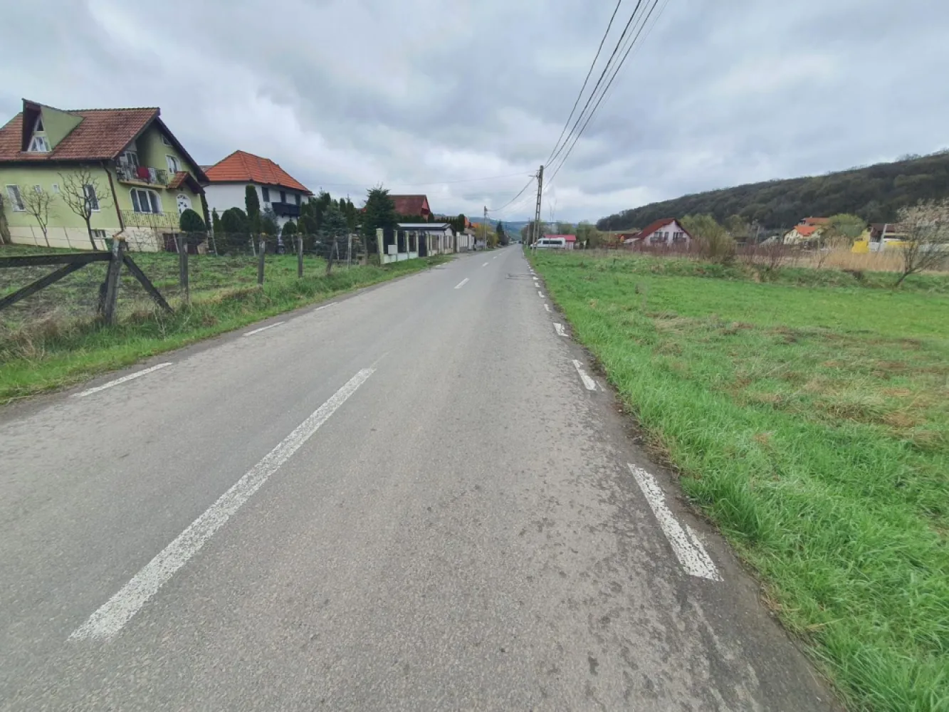 Teren intravilan in Corunca cu 1.600 mp.49.euro mp - De vănzare 1.600 mp.teren intravilan in Corunca cu deschidere de 19 m la drum asfaltat 
zona Rezidentială cu utilitati langă teren
Contact 0774048706 Bogdan
Terenul de 1.600 mp.se vinde la prețul de 78.000 Euro negociabil Comisionul este ZERO!
Contact 0774048706 Bogdan
Dacă vă place această ofertă - sau pentru alte informații sunați la numărul de contact din anunț! 0774048706 Bogdan
Compania Zap Imobiliare vă pune la dispoziție toate informațiile, actele și documentele necesare alături de asistență și consiliere permanentă până la finalizarea achiziției imobiliare.