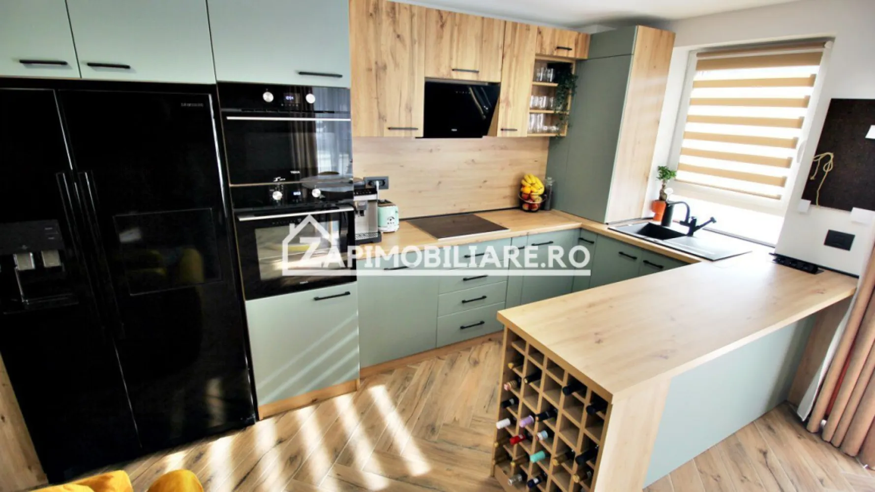 Apartament 3 camere,2 băi, mobilat LUX 82mp, cartier Maurer - Contact 0774048706 Bogdan
De vânzare apartament 3 camere decomandat confort 1, situat în cartierul Maurer, suprafață utilă de 82 mp, situat la Parter posibilitate spatiu comercial, oferit de Zap Imobiliare 
Detalii: 
- 1 living, 2 dormitoare, 1 bucătărie, 2 băi, 1 balcon , 1 dressing, 1 hol, 1 boxă la subsol
- centrală termică, incălzire in pardoseală, geamuri tripan, ușă metalică.
- masina de spalat rufe, frigider, aragaz, masină de spălat vase, aer conditionat
- posibilitate transformare in spatiu comercial
- garajul se vinde separat la pretul de 15.000 euro
- apartamentul este izolat termic si fonic cu vată bazaltică de 10 cm
Proprietatea se află într-o zonă cu un confort deosebit, datorită amplasării în imediata apropiere a tot ceea ce înseamnă viață modernă, și anume: mijloace de transport în comun, magazine, unități de învățământ de toate gradele, piață, parc, bănci, farmacii, s.a.
Locuința se vinde mobilată și utilată la prețul de 169.000 Euro negociabil. Comisionul este ZERO!
Contact 0774048706

Dacă vă place această ofertă - sau pentru alte informații sunați la numărul de contact din anunț! 
Compania Zap Imobiliare vă pune la dispoziție toate informațiile, actele și documentele necesare alături de asistență și consiliere permanentă până la finalizarea achiziției imobiliare. Ne dorim să îți oferim cea mai plăcută experiență, îndeplinim vise cu pereți!