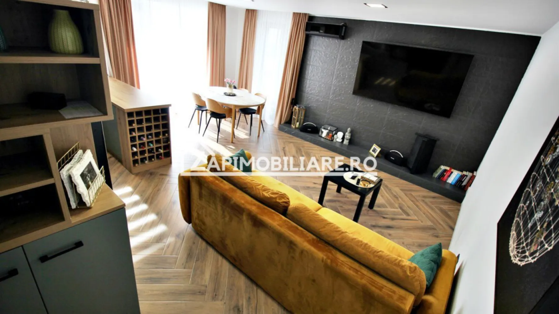 Apartament 3 camere,2 băi, mobilat LUX 82mp, cartier Maurer
