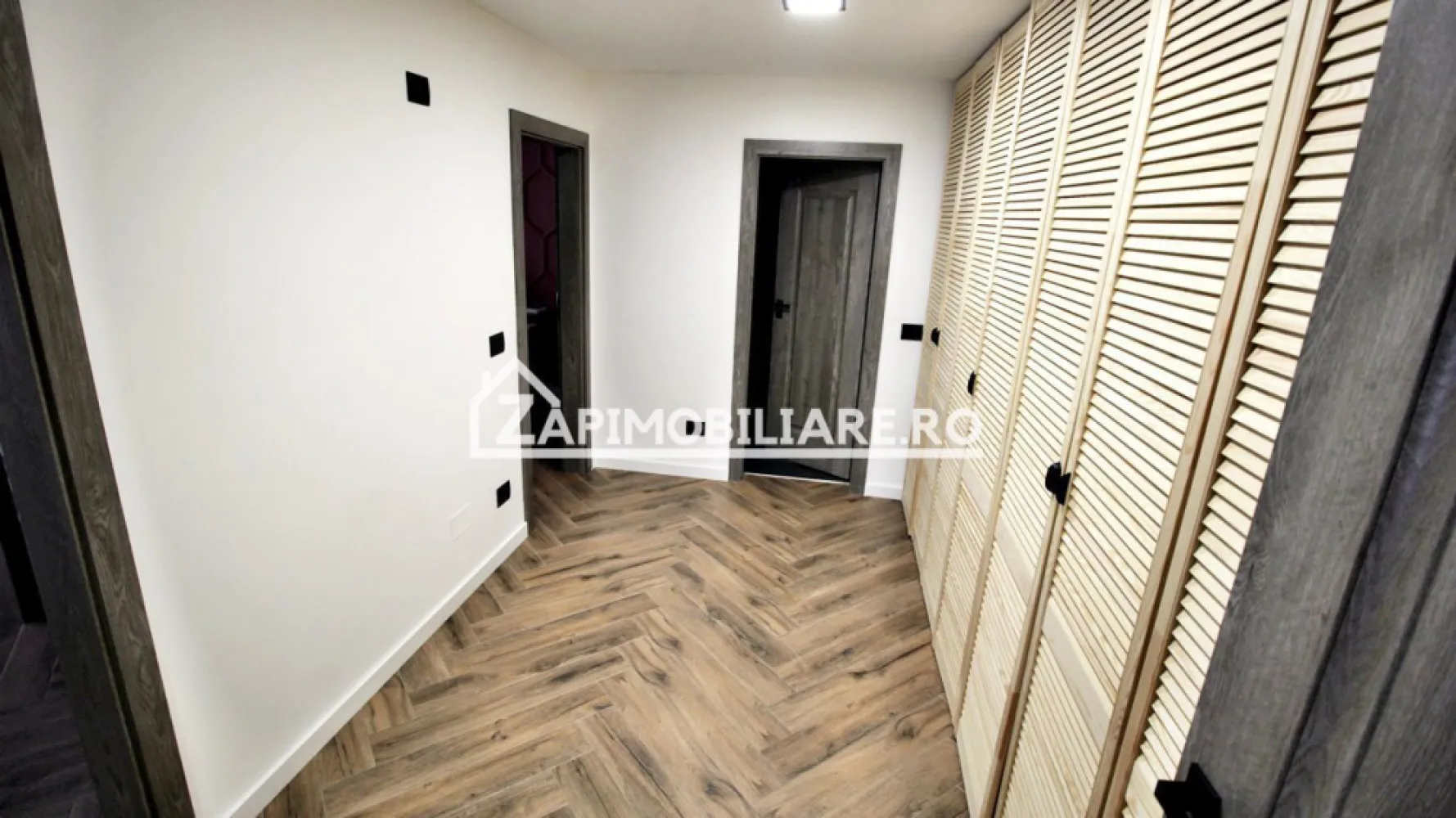 Apartament 3 camere,2 băi, mobilat LUX 82mp, cartier Maurer