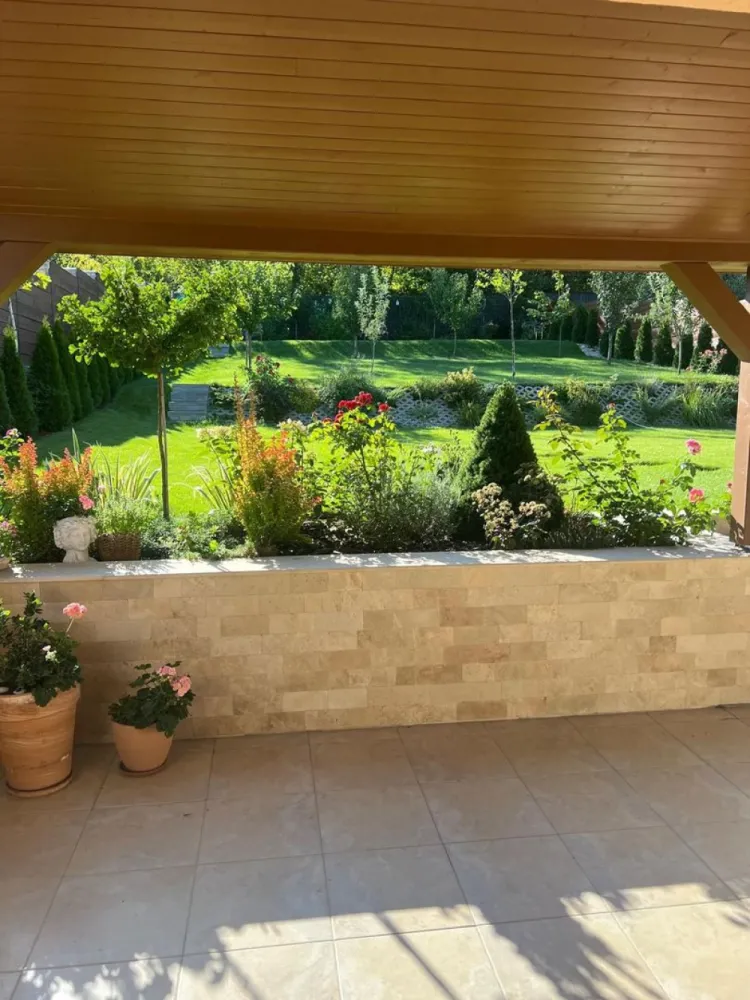 Casa 5 camere,477 mp,1077 mp teren, zona Cornisa,0%comision