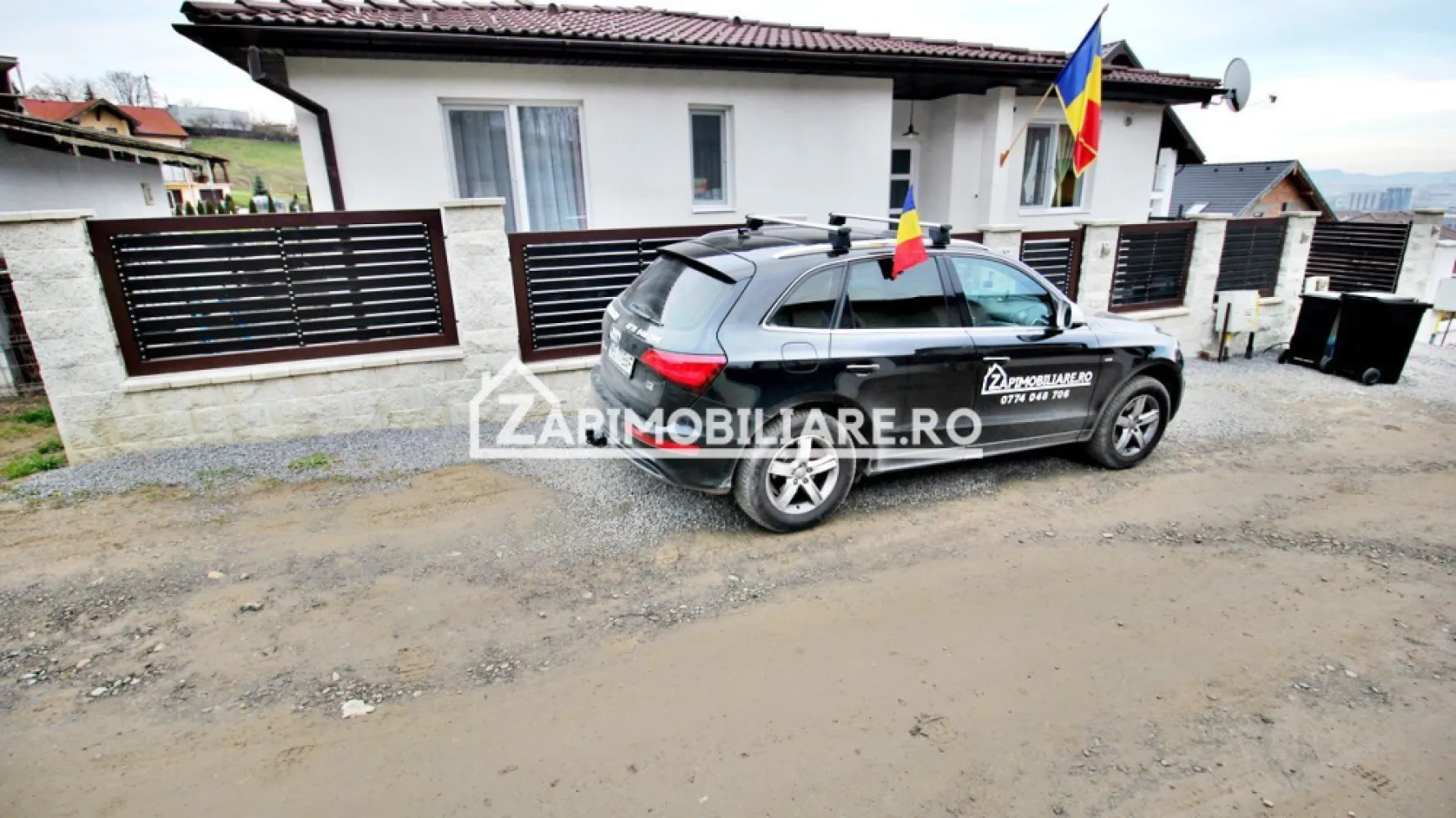Casa 4 camere, 2 băi,141 mp,555 mp teren,cartier Răsăritului - Descriere:
Contact 0774048706 Bogdan
De vânzare casă pe 1 nivel, singur în curte 4 camere , 2 băi, situată în cartierul Răsăritului suprafața utilă de 101 mp . suprafata construită de 141 mp.amplasată pe un teren cu suprafața de 555 mp, cu o deschidere la drum de 17 ml.
Compartimentare:
- 3 dormitoare, 1 living, 1 bucătărie, 2 băi, 2 terase, 
Detalii:
- centrală termică, calorifere, geamuri termopan.
- fundația casei are o adâncime de 1 m, pereții sunt din cărămidă, acoperișul de țiglă, izolată cu polistiren de 10 cm.
- anul construcției 2016.

Utilitați:
- curent, apă, gaz, canalizare

Casa se vinde la cheie, mobilată și utilată la prețul de 198.000 Euro negociabil. Comision ZERO!
Contact 0774048706 Bogdan
Daca vă place această ofertă sau pentru alte informații sunați la numărul de contact din anunț! 
Compania Zap Imobiliare vă pune la dispoziție toate actele și documentele necesare alături de asistență și consiliere permanentă până la finalizarea achiziției imobiliare. 
Ne dorim să îți oferim cea mai plăcută experiență, îndeplinim vise cu pereți!
