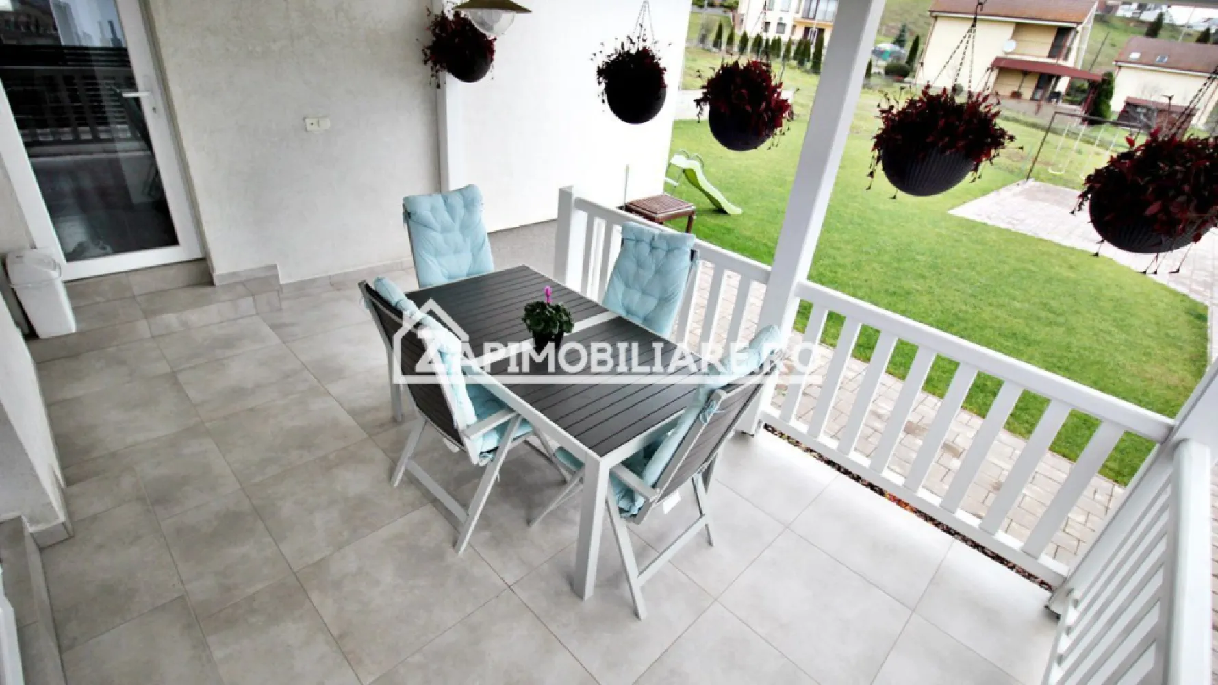 Casa 4 camere, 2 băi,141 mp,555 mp teren,cartier Răsăritului