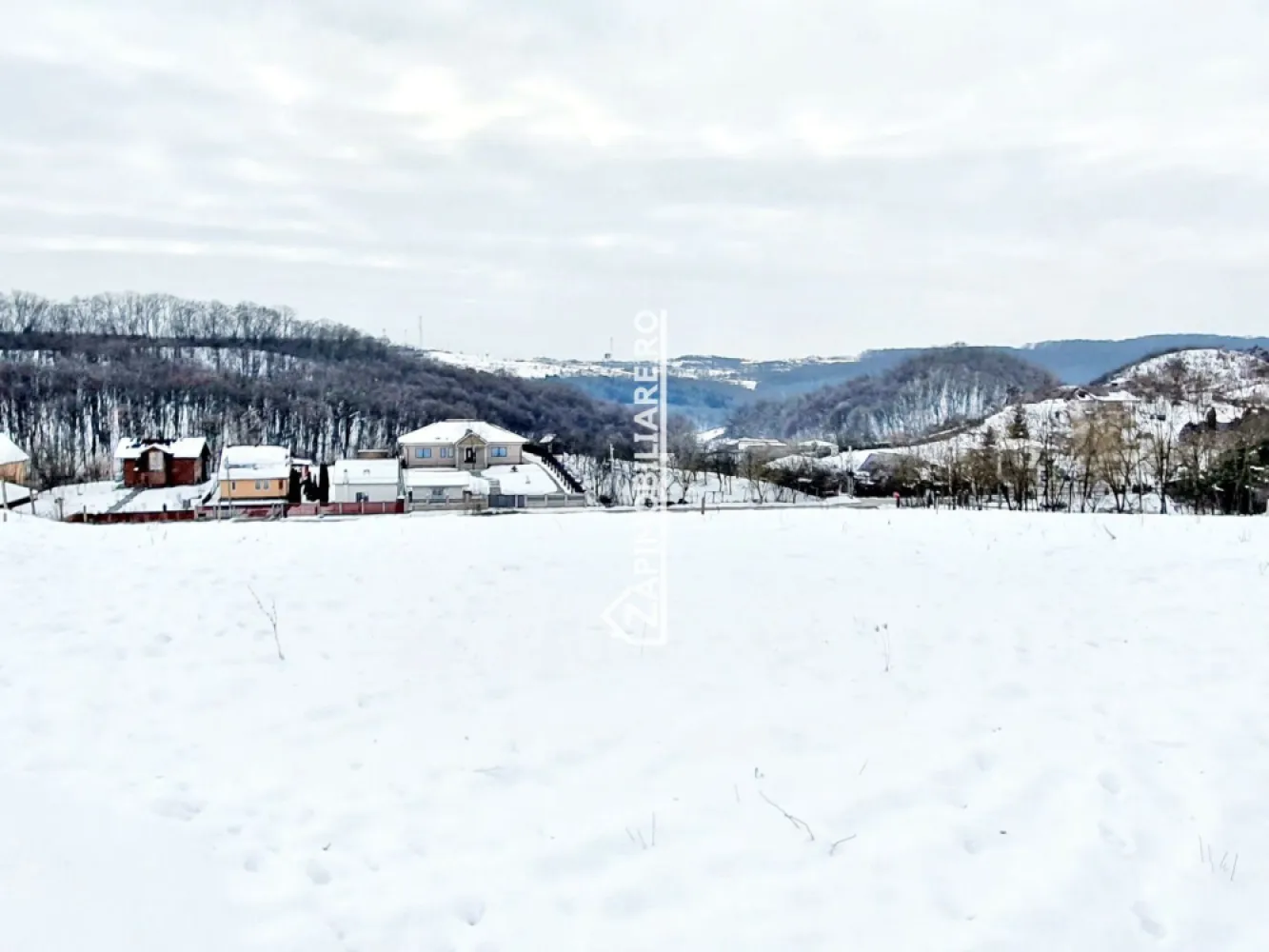 Teren intravilan 1.500 mp. Corunca Valea Iubirii 65 euro mp