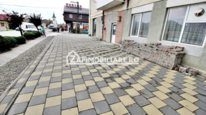 Hală + birouri si spatiu comercial 700 mp. teren 2.500 mp