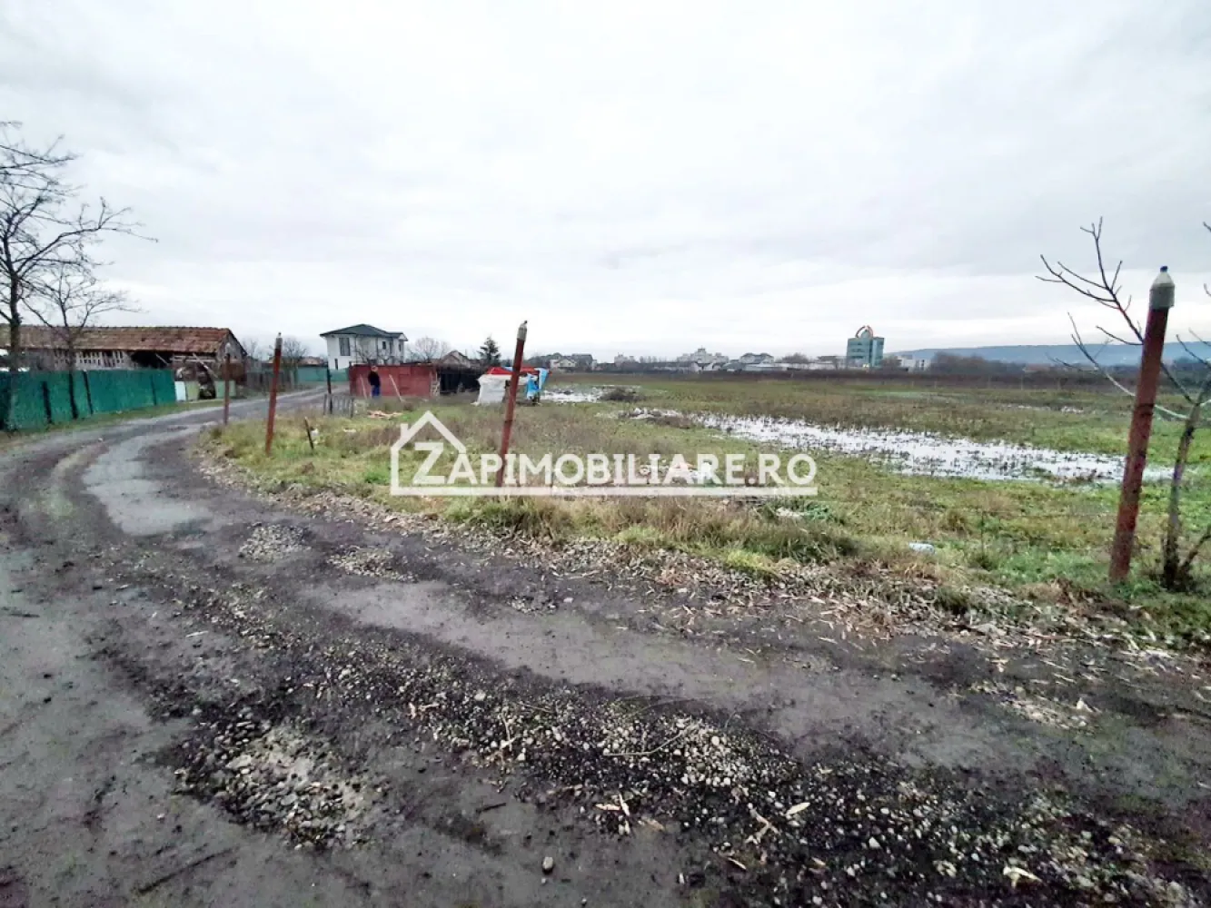 Teren 6.500 mo intravilan zona Ortoprofil - De vânzare 6.500 mp. de teren intravilan in Unirii zona Ortoprofil in spatate la AMA Residence Terenul se vinde la prețul de 85.euro mp negociabil. Comisionul este ZERO!
Contact 0774048706 Bogdan
Dacă vă place această ofertă - sau pentru alte informații sunați la numărul de contact din anunț! 0774048706 Bogdan
Compania Zap Imobiliare vă pune la dispoziție toate informațiile, actele și documentele necesare alături de asistență și consiliere permanentă până la finalizarea achiziției imobiliare. Ne dorim să îți oferim cea mai plăcută experiență.