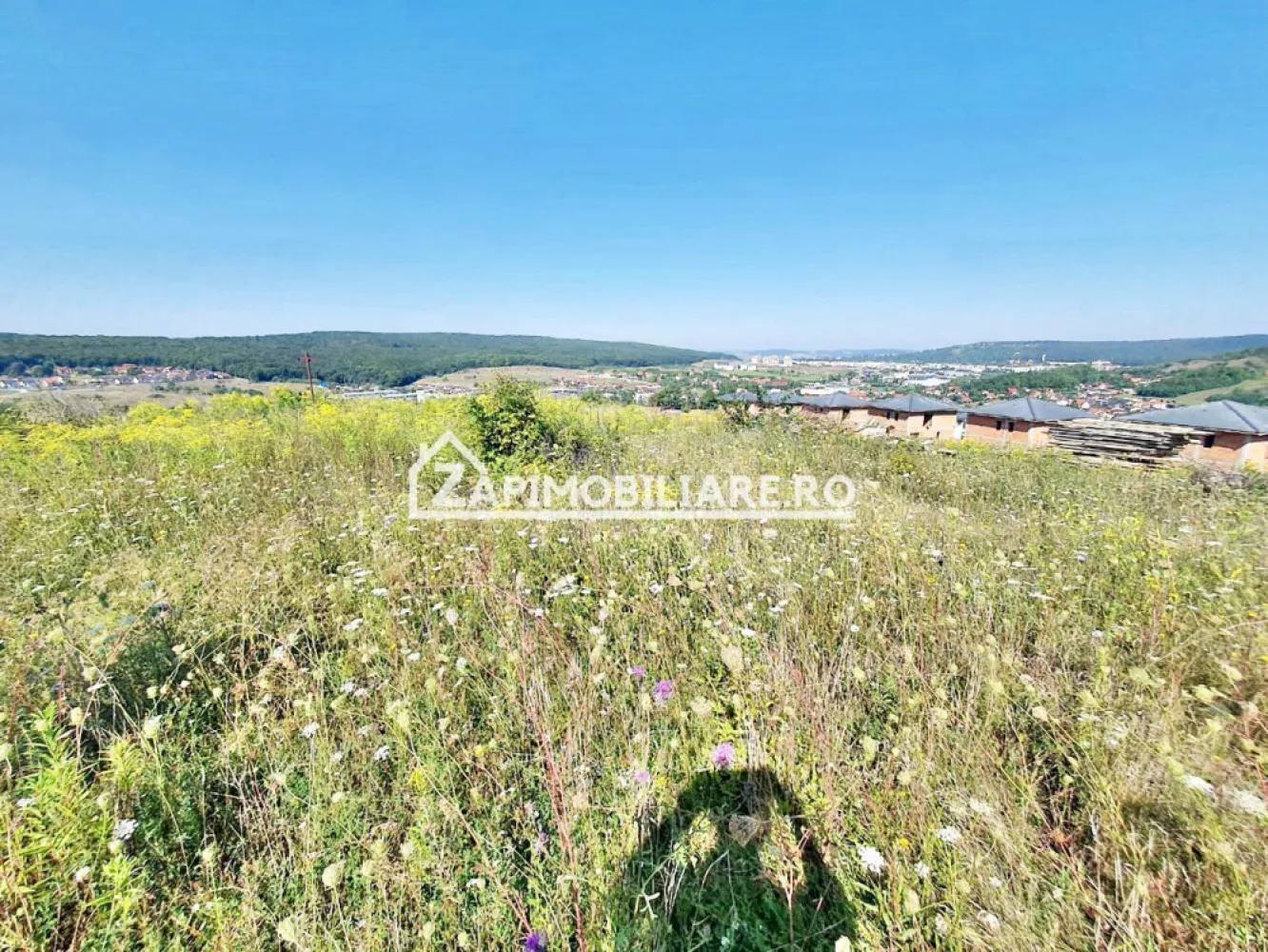 Teren intravilan 702 mp. Corunca - De vănzare 702 mp.teren intravilan in Corunca zona Rezidentială cu utilitati langă teren
Contact 0774048706 Bogdan
Terenul de 702 mp.se vinde la prețul de 68.000 Euro negociabil Comisionul este ZERO!
Contact 0774048706 Bogdan
Dacă vă place această ofertă - sau pentru alte informații sunați la numărul de contact din anunț! 0774048706 Bogdan
Compania Zap Imobiliare vă pune la dispoziție toate informațiile, actele și documentele necesare alături de asistență și consiliere permanentă până la finalizarea achiziției imobiliare.