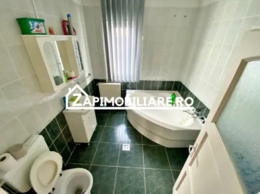 Ungheni - Casa 5 camere, 240mp, teren 1390mp,