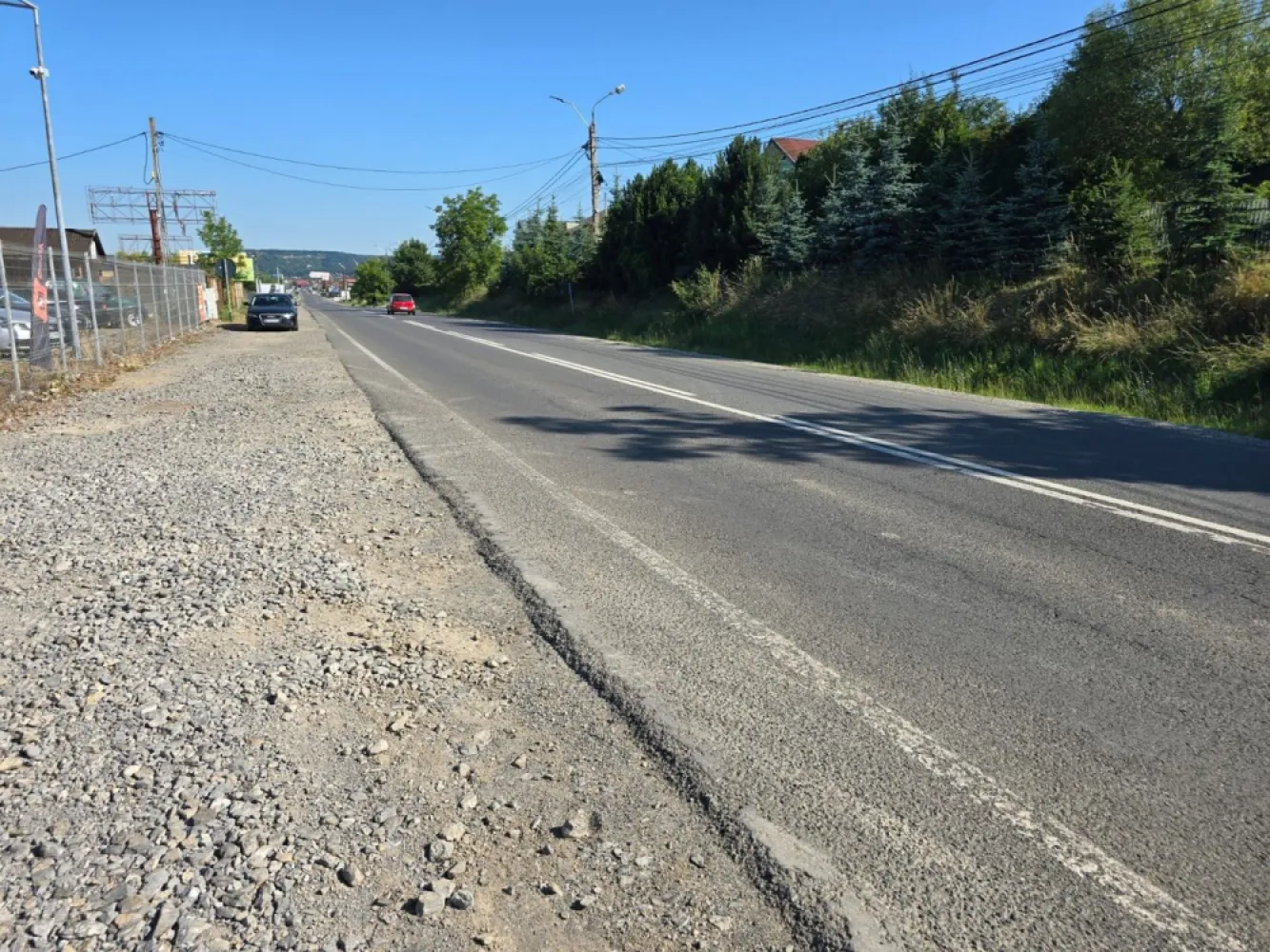Teren 6.400 mp. cu deschidere de 58 m la E 60 - De vănzare 6.400 mp.teren intravilan in Corunca cu utilitati langă teren cu deschidere de 58 m la E 60
Contact 0774048706 Bogdan
Terenul de 6.400 mp.se vinde la prețul de 640.000 Euro Comisionul este ZERO!
Contact 0774048706 Bogdan
Dacă vă place această ofertă - sau pentru alte informații sunați la numărul de contact din anunț! 0774048706 Bogdan
Compania Zap Imobiliare vă pune la dispoziție toate informațiile, actele și documentele necesare alături de asistență și consiliere permanentă până la finalizarea achiziției imobiliare.