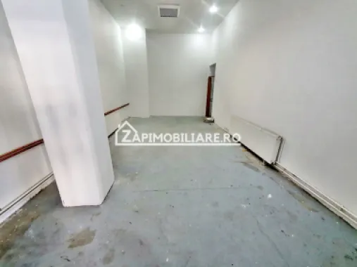 Spatiu Comercial 200 mp.2 băi,zona Ambiet cu parcare