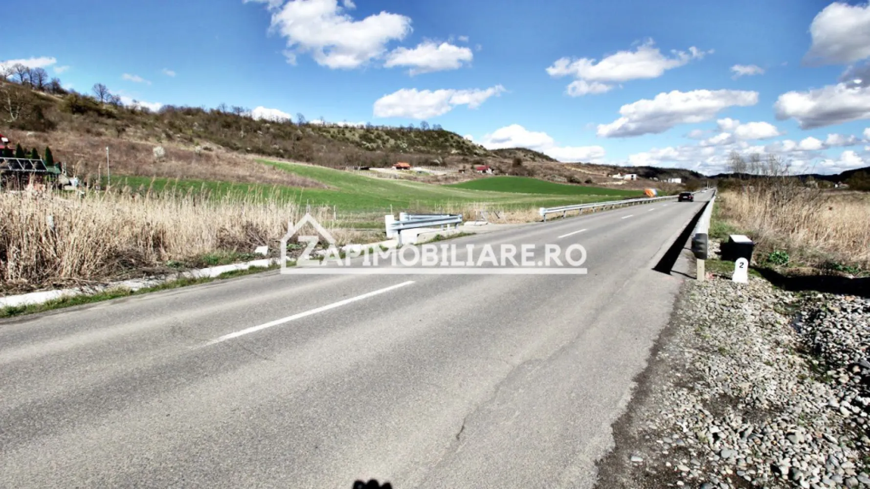 Parcele de 603 mp.teren intravilan, drum de 9 m.Livezeni - Vă oferim spre vânzare ultimele 2 parcele teren intravilan cu suprafata de 603 mp cu pug aprobat,situate în Livezeni 
Contact 0774048706 Bogdan
Descriere:
Cei interesați pot achiziționa terenul de 603 mp la prețul de 59.000 EURO comision ZERO.
Dacă vă place această ofertă - sau pentru alte informații sunați la numărul de contact din anunț! 0774048706 Bogdan
Compania Zap Imobiliare vă pune la dispoziție toate informațiile, actele și documentele necesare alături de asistență și consiliere permanentă până la finalizarea achiziției imobiliare. Ne dorim să îți oferim cea mai plăcută experiență.