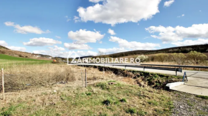 Parcele de 603 mp.teren intravilan, drum de 9 m.Livezeni