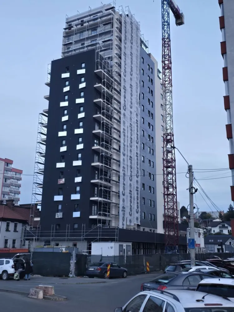 Oferta Apartamente c in Bloc Nou 41 mp et.8, - Contact 0774048706 Bogdan 
De vânzare apartament in Bloc nou cu 2 camere decomandat confort 1, situat în Zona semicentral, cu suprafeta utilă de la 55 mp + balcon 9 mp. situat la etajul 4 di 16
Apartamentul cu 2 camere se vinde semifinisat la pretul de 107.500 euro+tva
Contact 0774048706 Bogdan
Dacă vă place această ofertă - sau pentru alte informații sunați la numărul de contact din anunț! 
Compania Zap Imobiliare vă pune la dispoziție toate informațiile, actele și documentele necesare alături de asistență și consiliere permanentă până la finalizarea achiziției imobiliare. Ne dorim să îți oferim cea mai plăcută experiență, îndeplinim vise cu pereți!