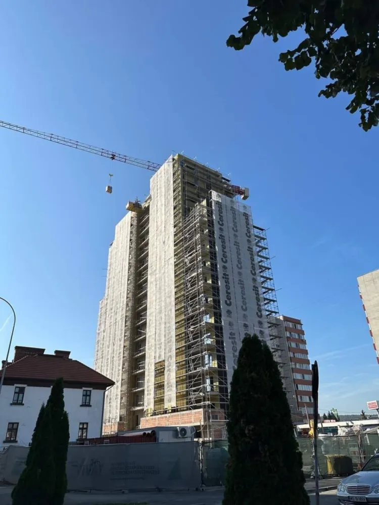 Oferta Apartamente c in Bloc Nou 41 mp et.8,