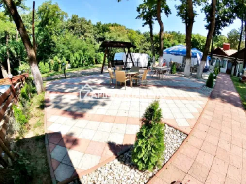 Restaurant 90 persoane+terasă 120 persoane,posibili asociere