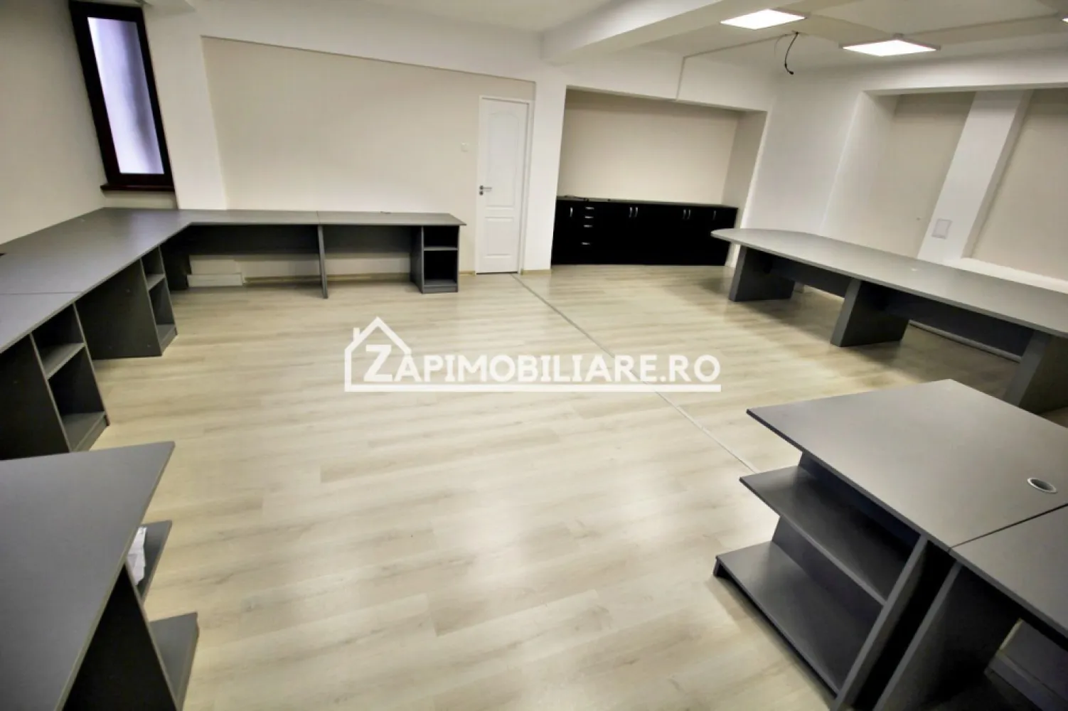 Spatiu de birou 60mp. cu parcare,zona Centrală