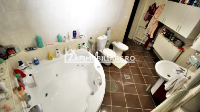Casa 3 camere 174mp,1.522 mp.teren,garaj,livadă 0% comision