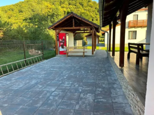 Casa de vacanță 4 camere la cheie,500mp teren,Câmpul Cetății