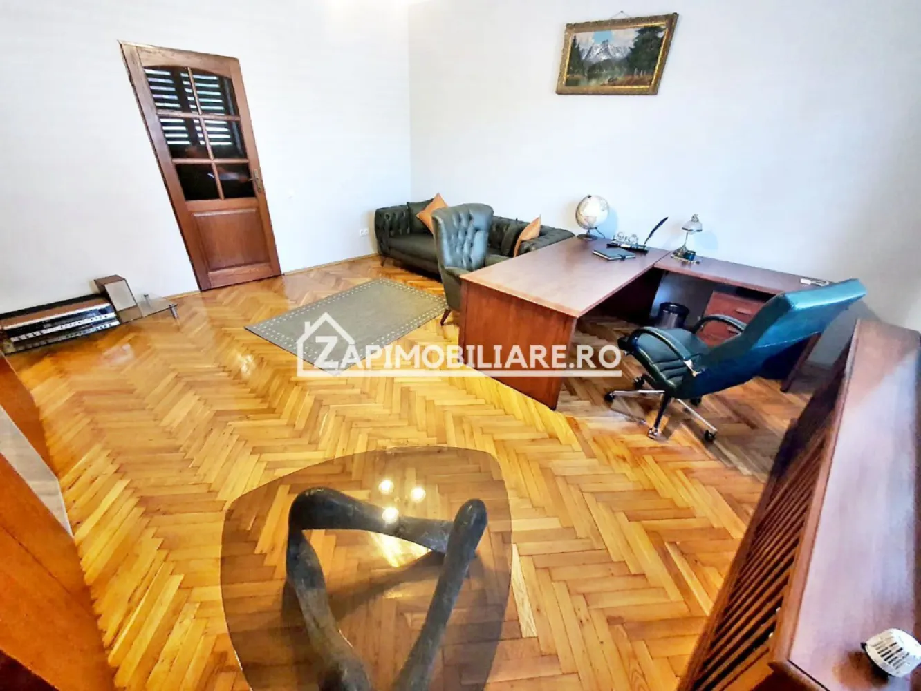 Spatiu de birouri 4 camere, zona Tribunal,100 mp - De închiriat spațiu de birouri situat la parter, 4 camere ,1 baie, 1 office,1 terasă cu foisor ,situat în zona Tribunal,ideal pentru birou Notarial, Avocatură, sedii firme, punct de lucru, birouri,cabinet medical, salon ,
Spațiul se închiriază la prețul de 1.000 euro.negociabil
Comisionul perceput este de 50% din valoarea primei chirii.Și se percepe o singură dată!
Acest anunț nu corespunde cerințelor tale? Sună la numărul afișat în anunț și unul dintre agenții noștri te va ajuta cu alte oferte personalizate în funcție de cerințele tale.
