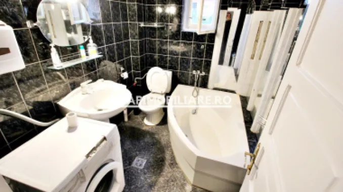 Cazare muncitori 10 camere,3 bucătării,5 băi,10.000 mp teren
