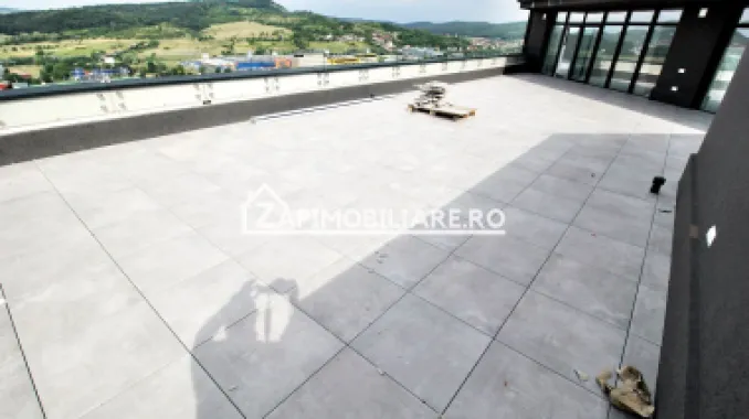 Penthous 3 cam,2 băi, bloc nou 221mp.terasa 116mp.zona Tudor