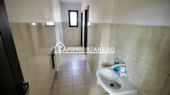Birou 40 mp .parcare si utilităti incluse in pret